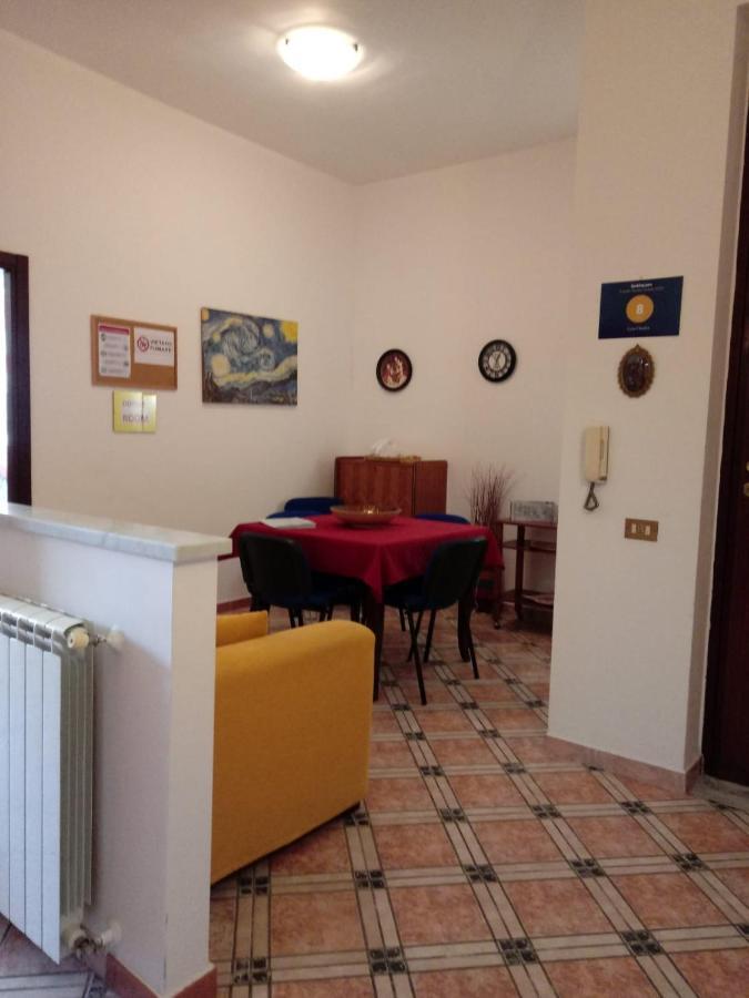 ホテルCasa Claudia パレルモ エクステリア 写真