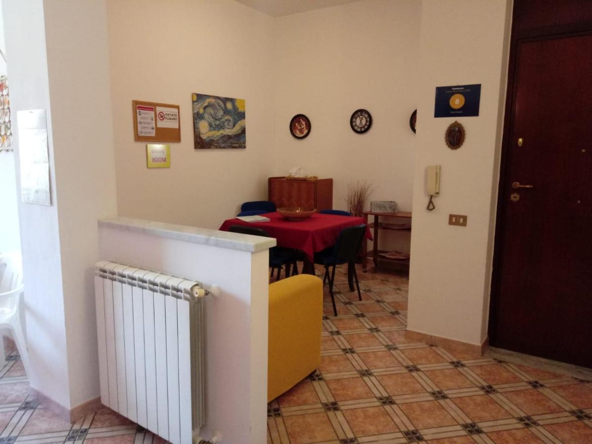 ホテルCasa Claudia パレルモ エクステリア 写真