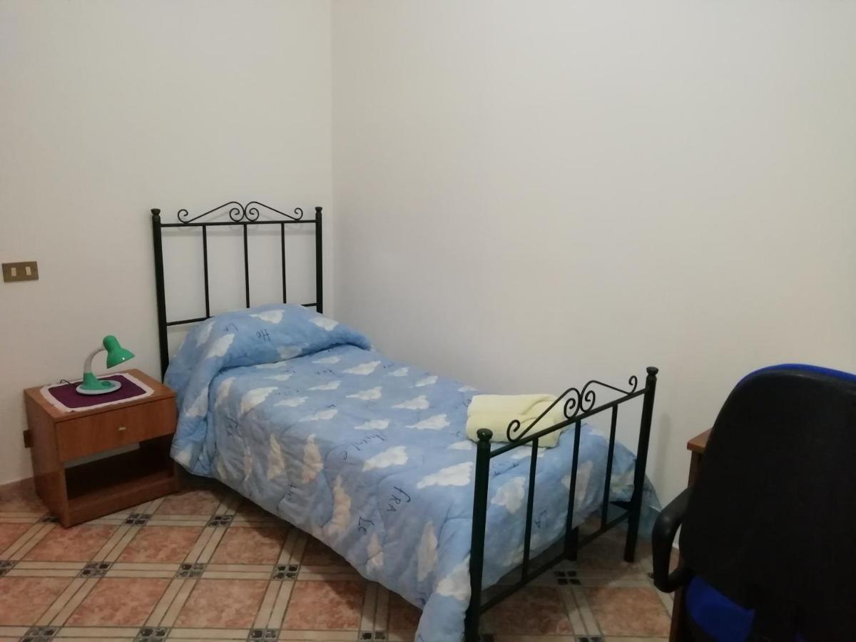 ホテルCasa Claudia パレルモ エクステリア 写真