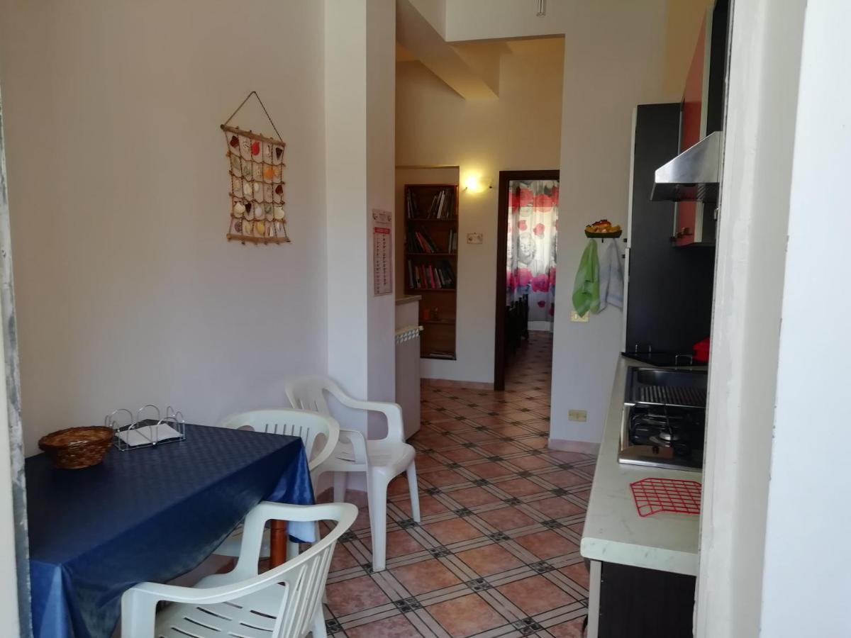 ホテルCasa Claudia パレルモ エクステリア 写真