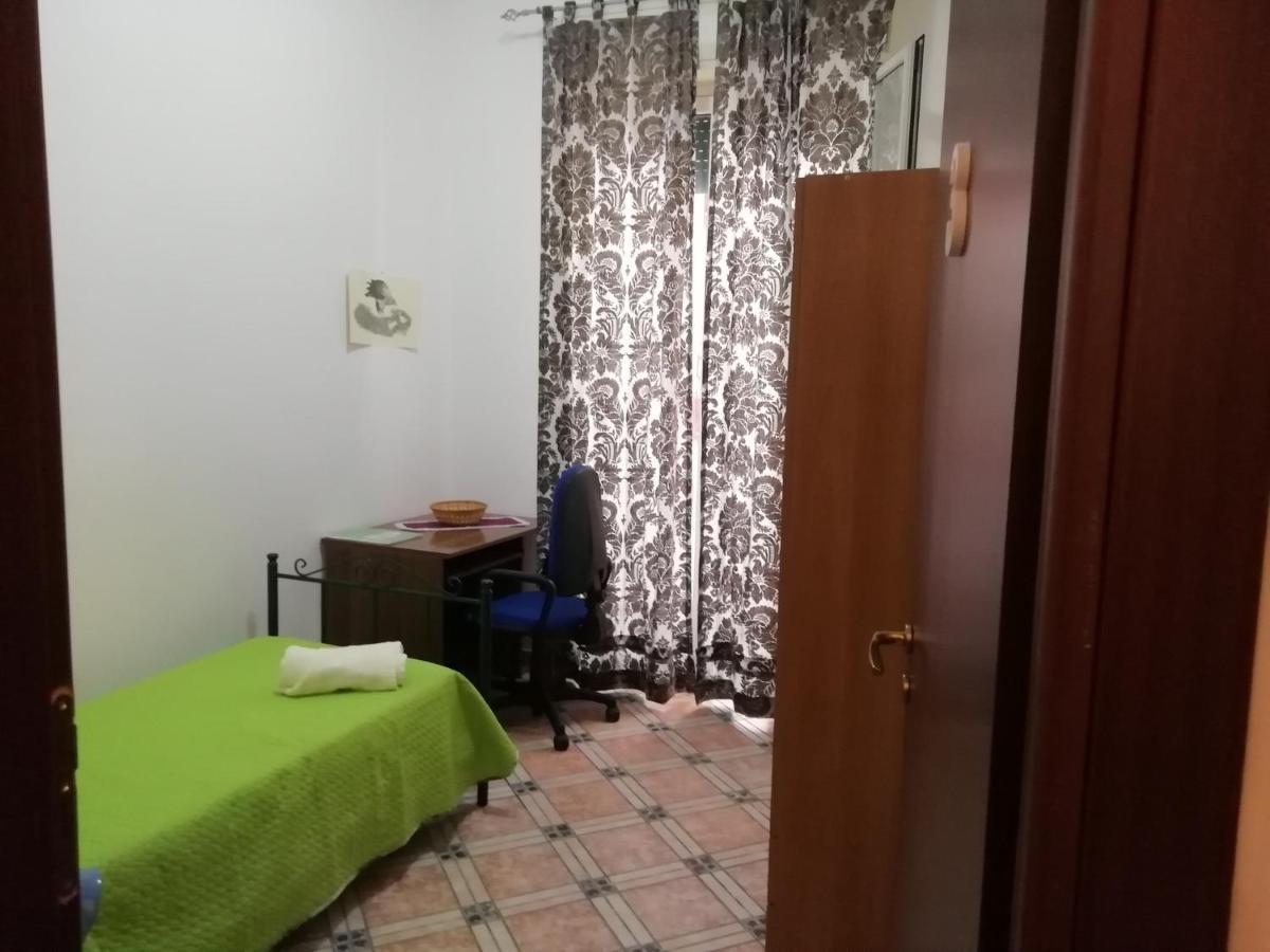 ホテルCasa Claudia パレルモ エクステリア 写真