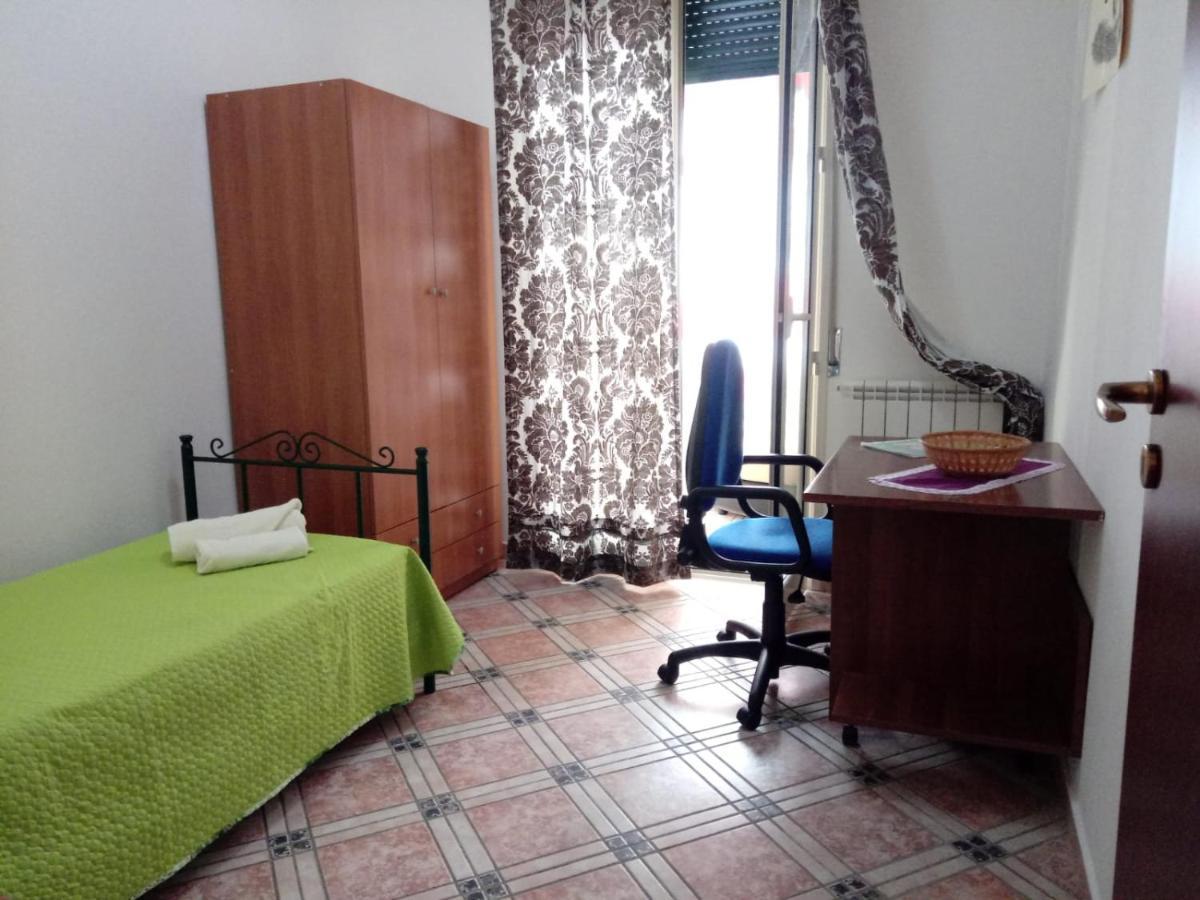 ホテルCasa Claudia パレルモ エクステリア 写真