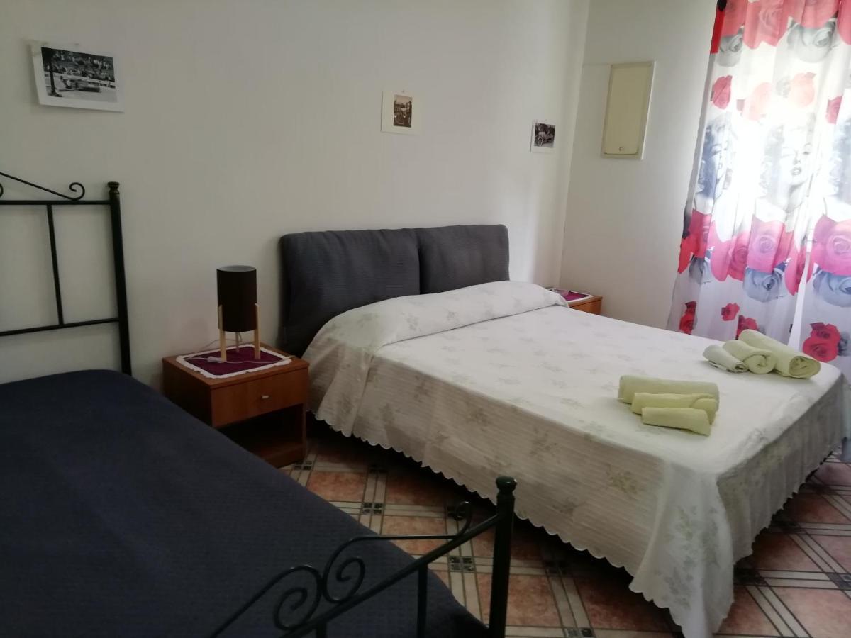 ホテルCasa Claudia パレルモ エクステリア 写真