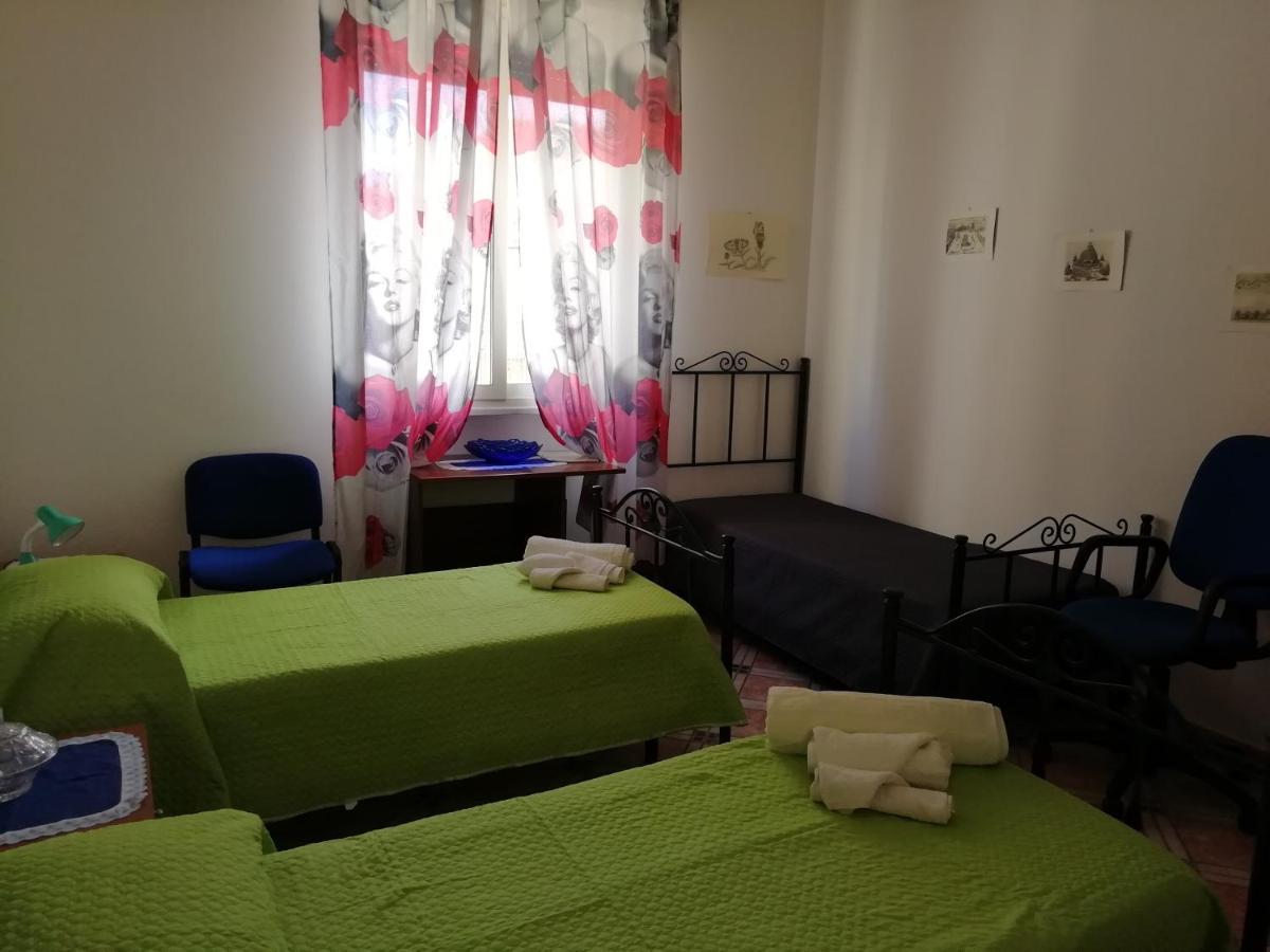 ホテルCasa Claudia パレルモ エクステリア 写真