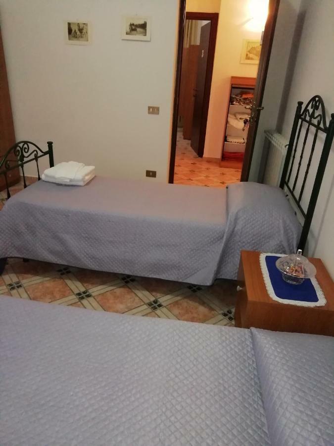 ホテルCasa Claudia パレルモ エクステリア 写真